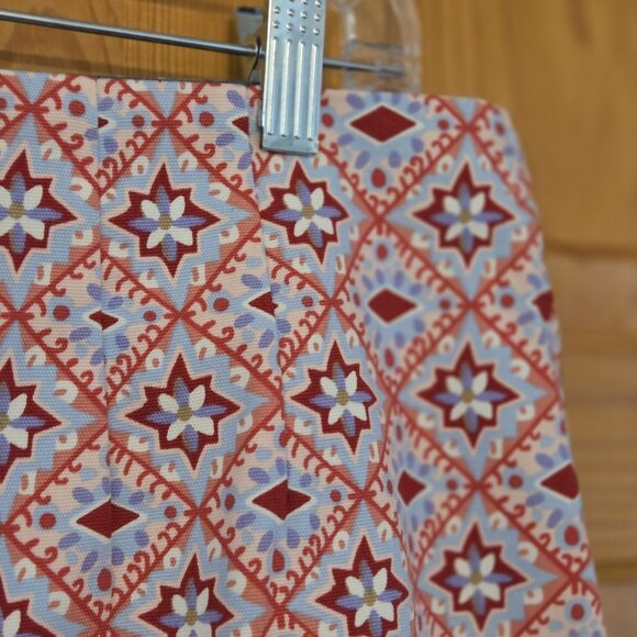 TALBOTS Skirt 10 Medallion Border Print Stretch Cotton Pink Red Blue NEW - Picture 6 of 15